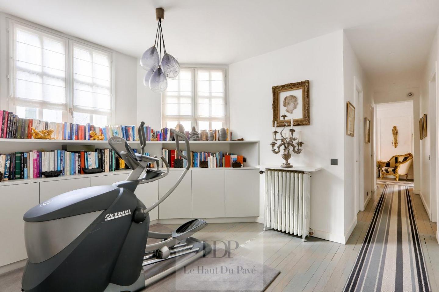 Duplex Trocadero, 4 Chambres, 300m2 *
